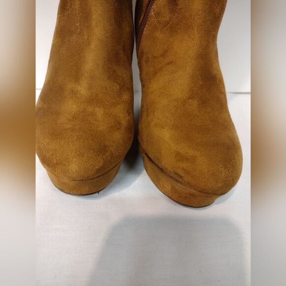 Heart in D Brand Brown Knee High Suede Wedged Heeled Boots Size 8.5! 👢👢👢 - Picture 14 of 15